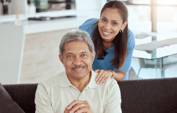 The Benefits of Choosing Professional Caregivers for Your Loved Ones(blog)